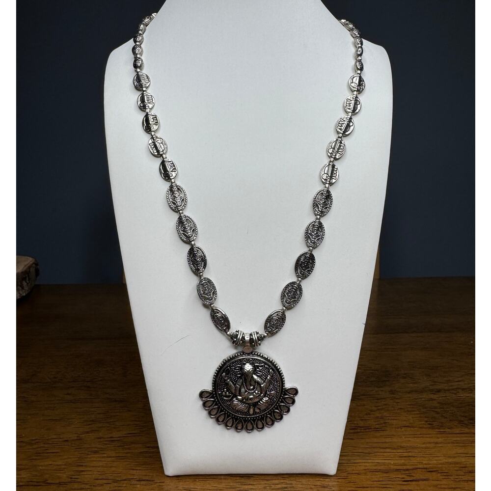 Ganesha Pendant Necklace With Lucky Elephants. - Picture 2 of 6